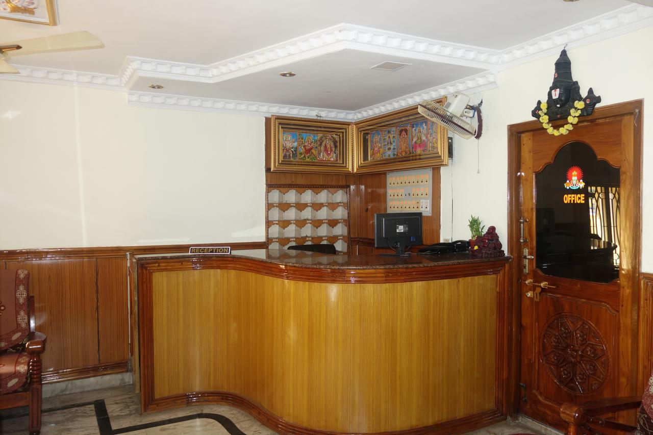Sree Vaibhav Residency Hotell Tirupati Eksteriør bilde
