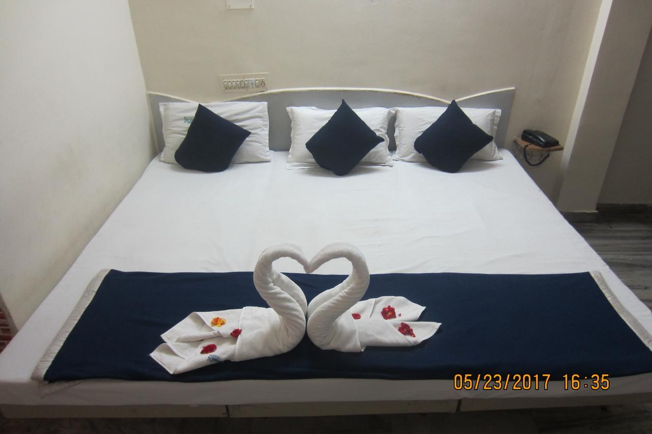 Sree Vaibhav Residency Hotell Tirupati Eksteriør bilde